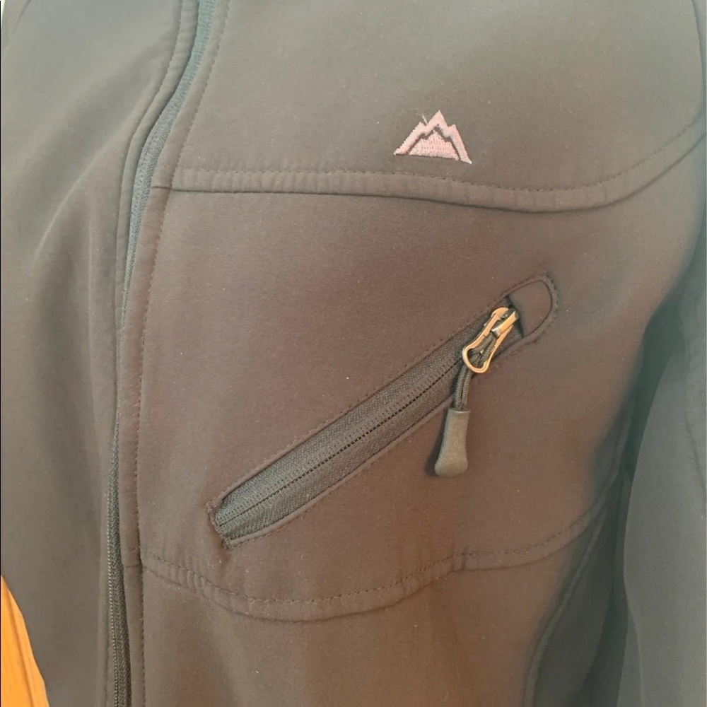 Men’s Black Softshell Jacket - image 5